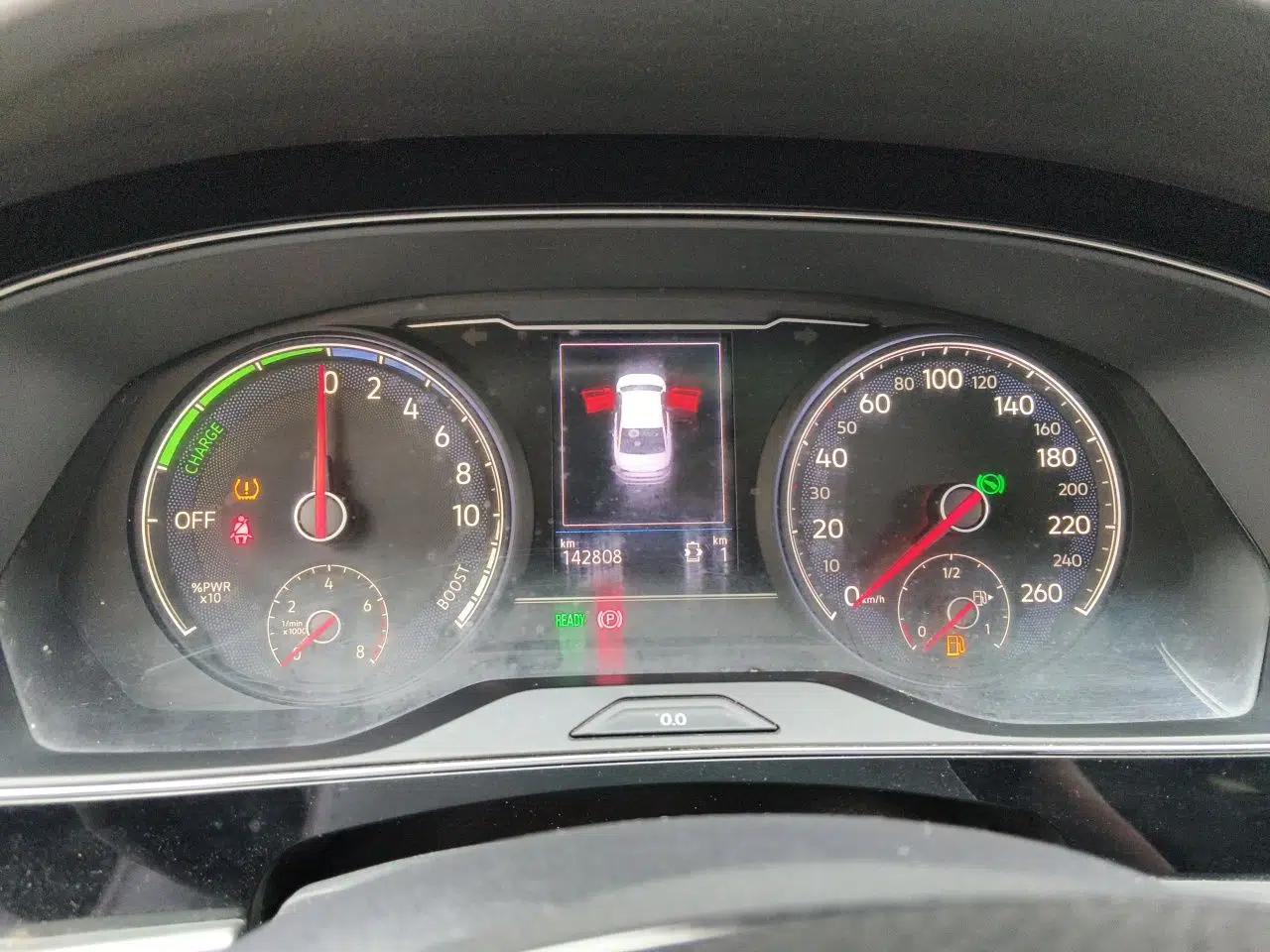 Volkswagen Passat New Energy 2019 430 PHEV Hybrid Elite Edition — миниатюра 11