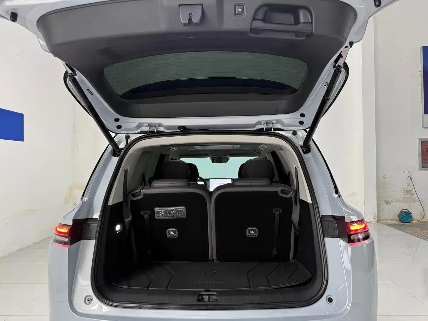 Leapmotor C16 2026 Pure Electric 630 LiDAR Smart Edition 6-Seater — миниатюра 21