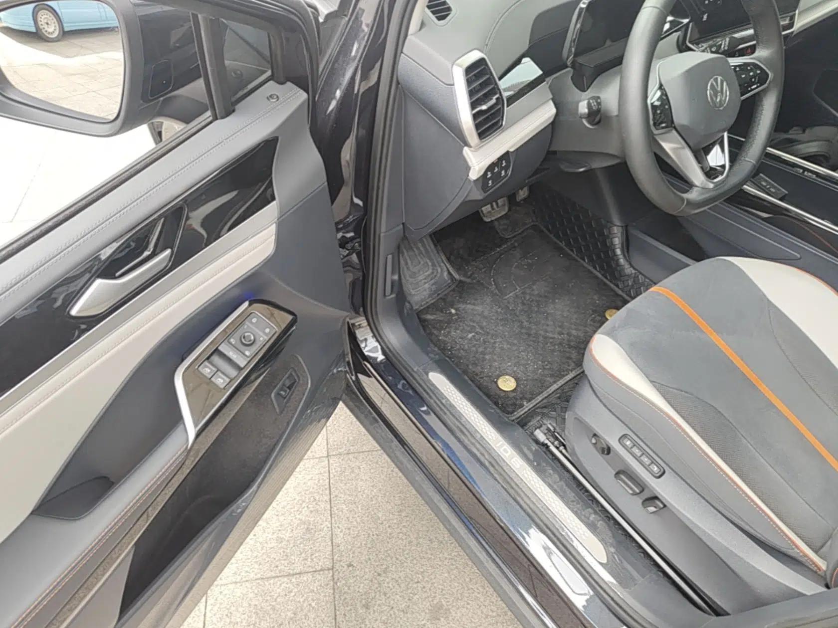 Volkswagen ID.6 CROZZ 2022 Long-Range PRO Edition — миниатюра 18
