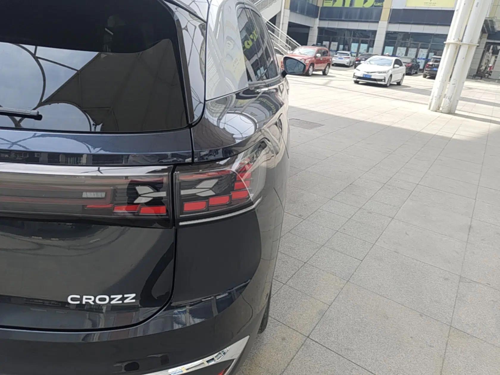 Volkswagen ID.6 CROZZ 2022 Long-Range PRO Edition — миниатюра 9