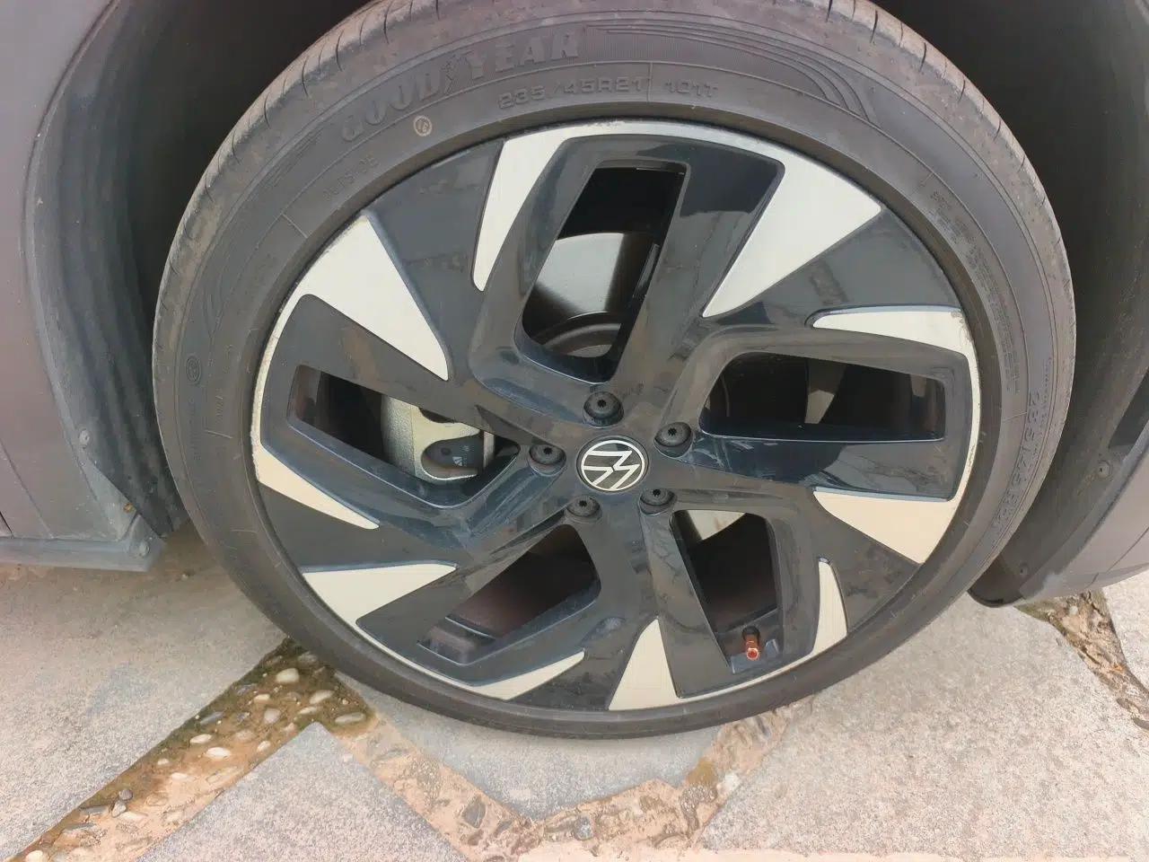 Volkswagen ID.6 CROZZ 2021 Long-Range PRO Edition — миниатюра 8
