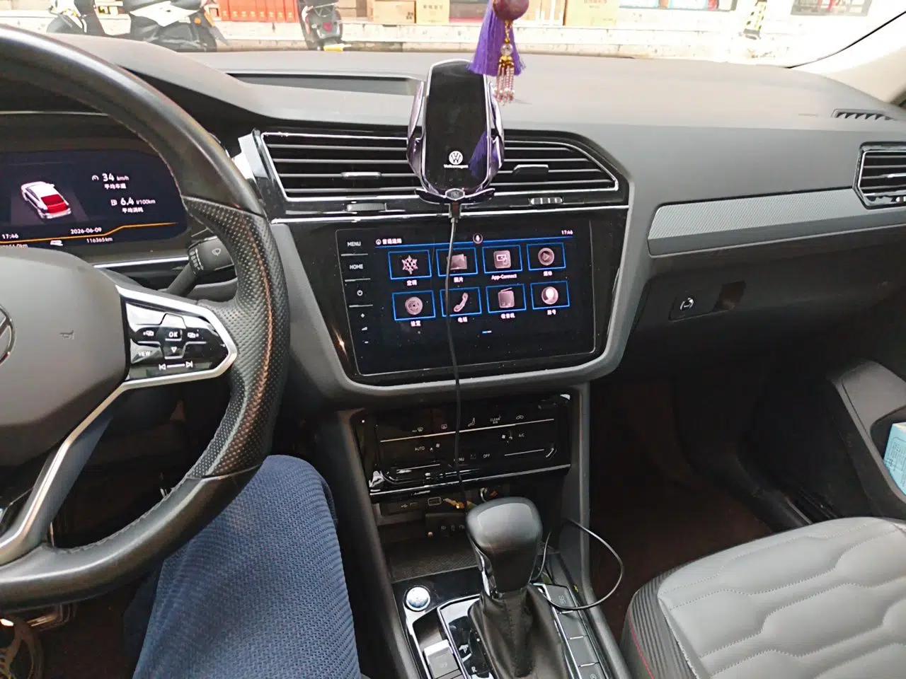 Volkswagen Tiguan X 2021 330TSI Two-Wheel Drive Enjoyment Version — миниатюра 13