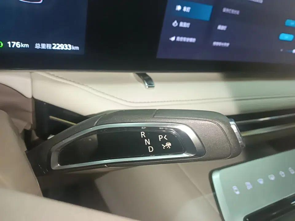 SAIC MAXUS Dajia 7 2024 605 km Extended Range Highland Version Six-Seater — миниатюра 21