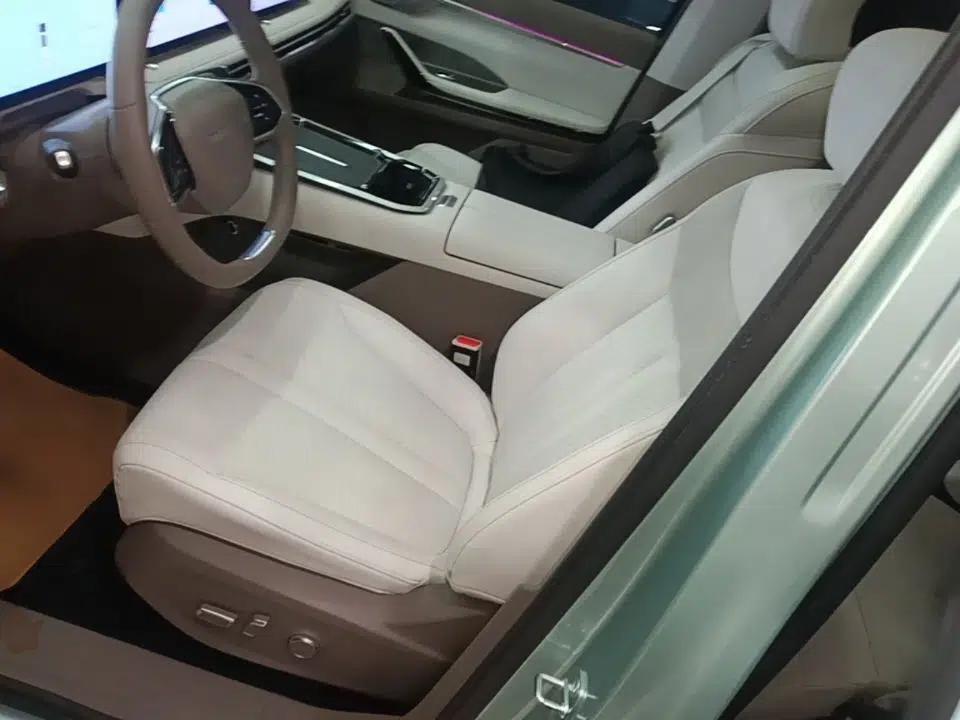 SAIC MAXUS Dajia 7 2024 605 km Extended Range Highland Version Six-Seater — миниатюра 22