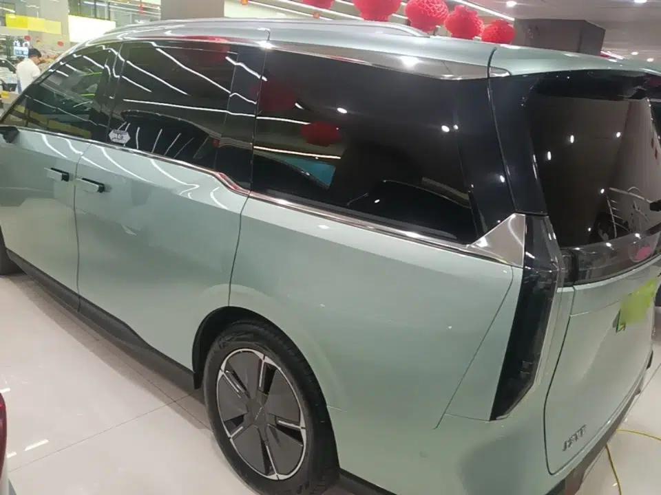 SAIC MAXUS Dajia 7 2024 605 km Extended Range Highland Version Six-Seater — миниатюра 4