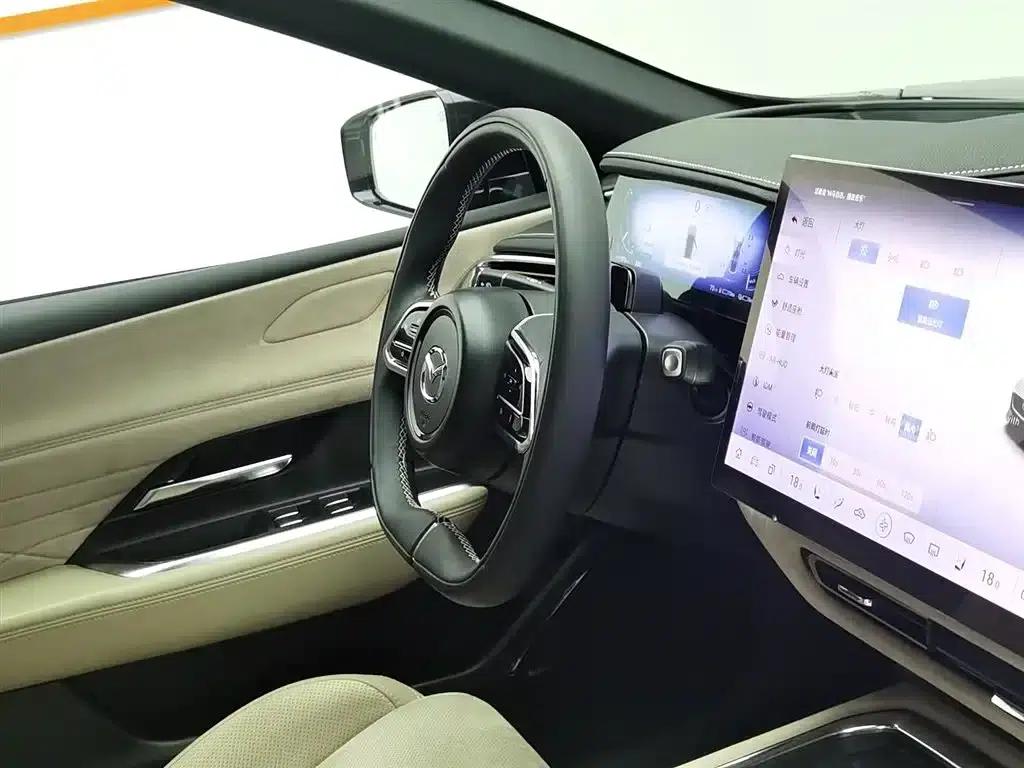 Mazda EZ-6 2024 Extended Range 200 Smart Edition — миниатюра 22