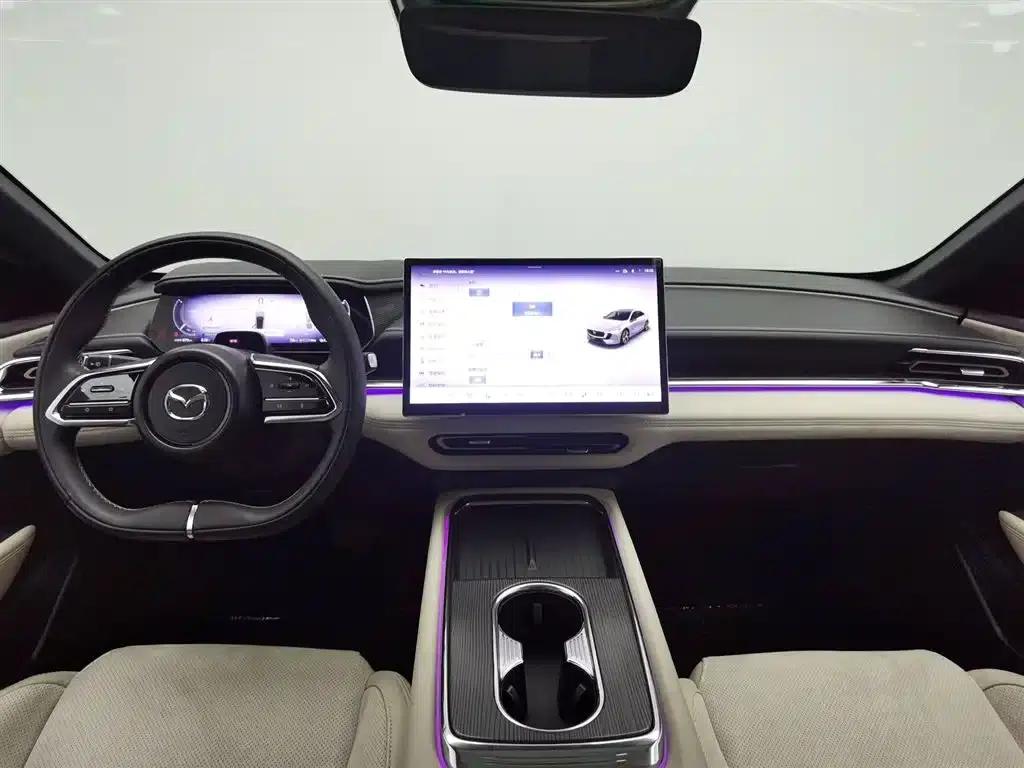 Mazda EZ-6 2024 Extended Range 200 Smart Edition — миниатюра 5