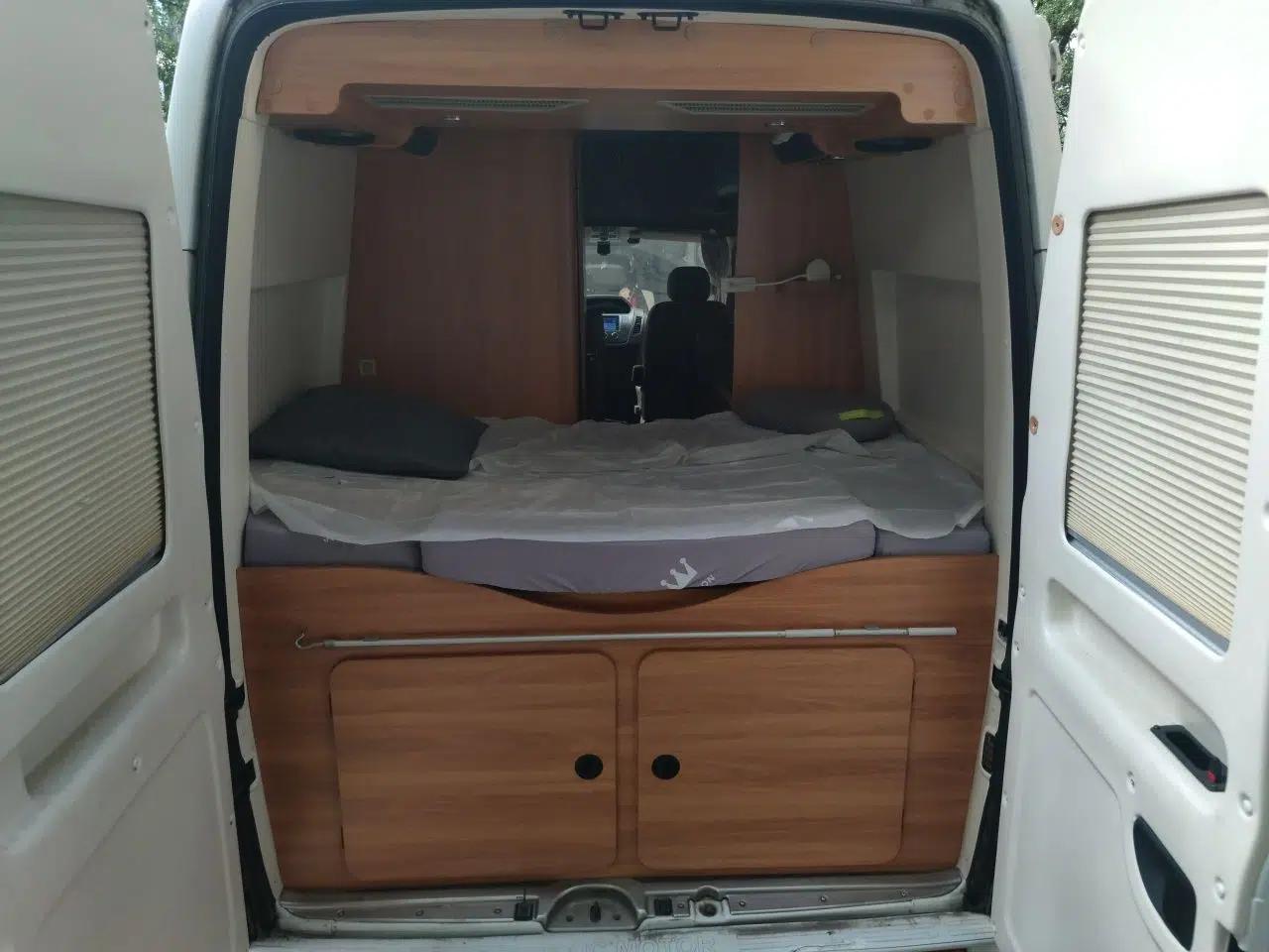 SAIC MAXUS V80 RV — миниатюра 19