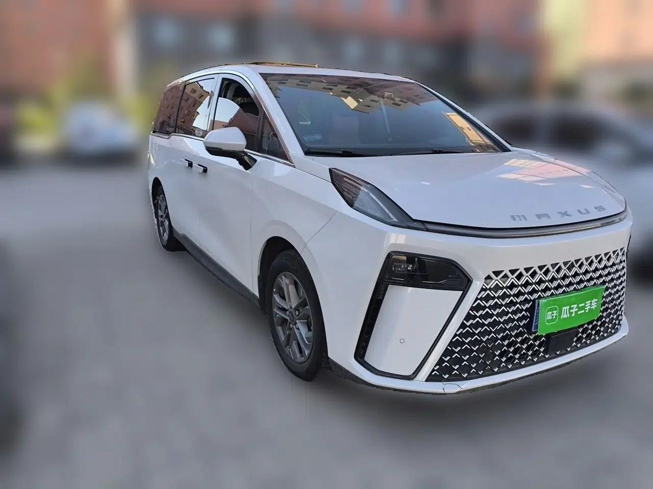SAIC MAXUS G70 2024 2.0T Automatic Luxury Edition 7 Seats — миниатюра 3