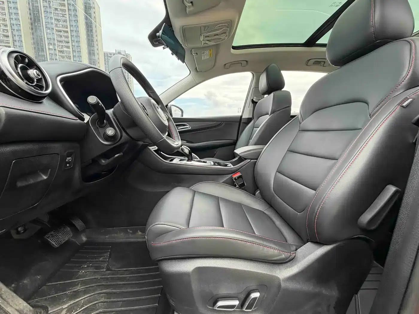 MG Pilot 2021 300TGI Automatic 2WD Dynamic Luxury Edition — миниатюра 8