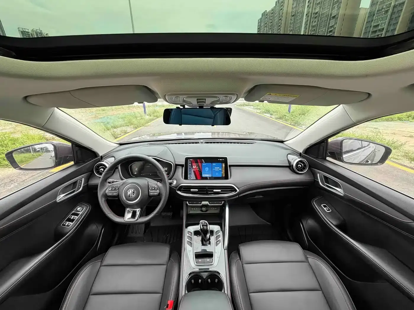 MG Pilot 2021 300TGI Automatic 2WD Dynamic Luxury Edition — миниатюра 9