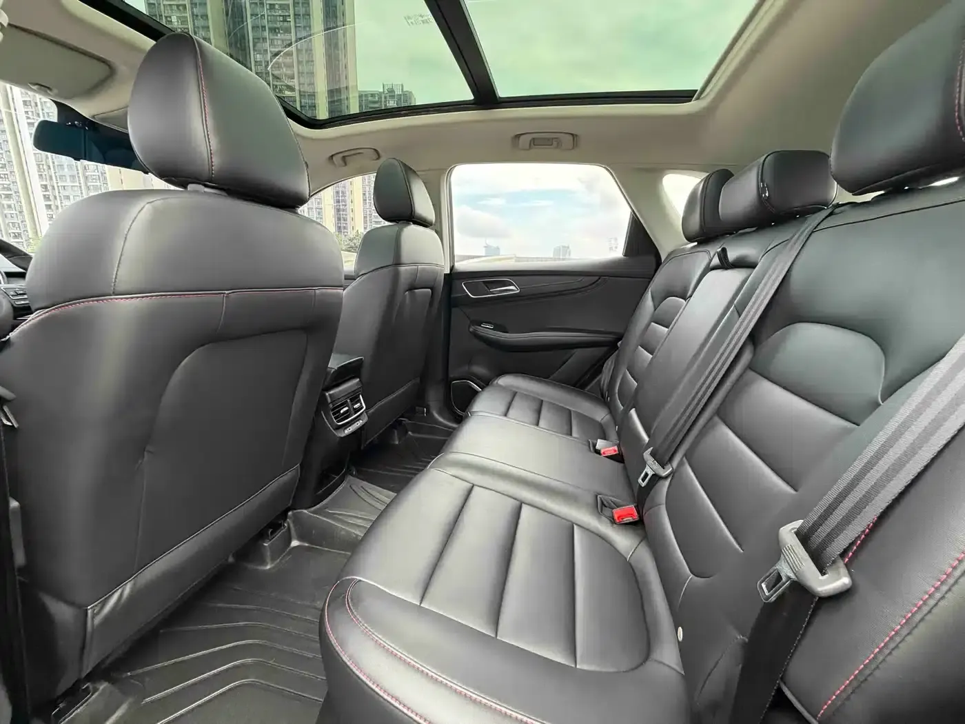 MG Pilot 2021 300TGI Automatic 2WD Dynamic Luxury Edition — миниатюра 10