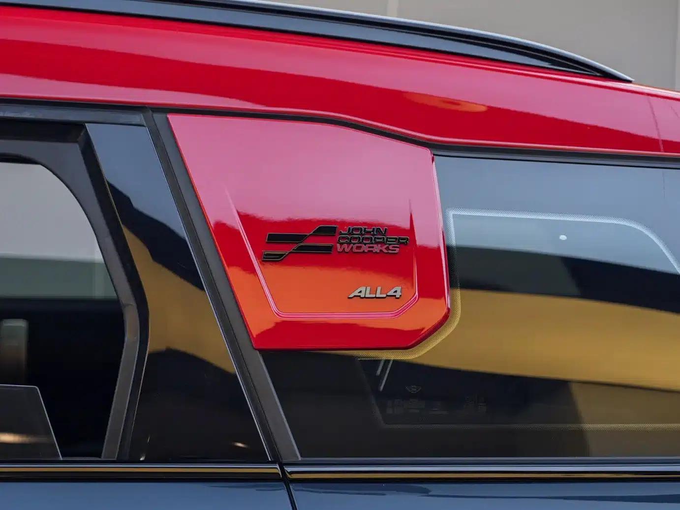 MINI JCW COUNTRYMAN 2024 2.0T JOHN COOPER WORKS — миниатюра 7
