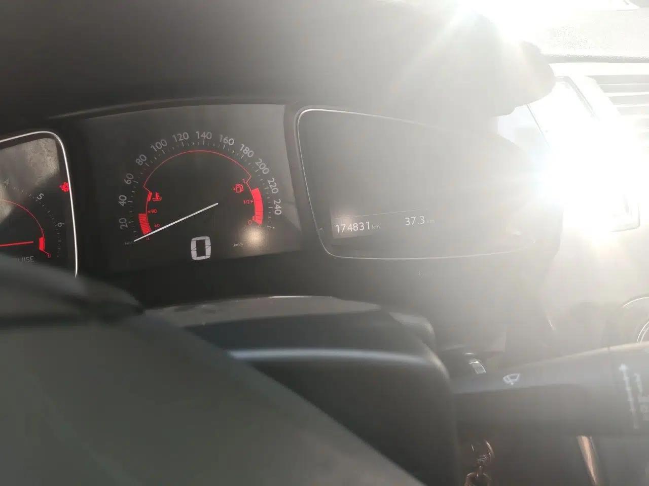 DS 5 2014 1.6T Luxury Edition THP160 — миниатюра 12