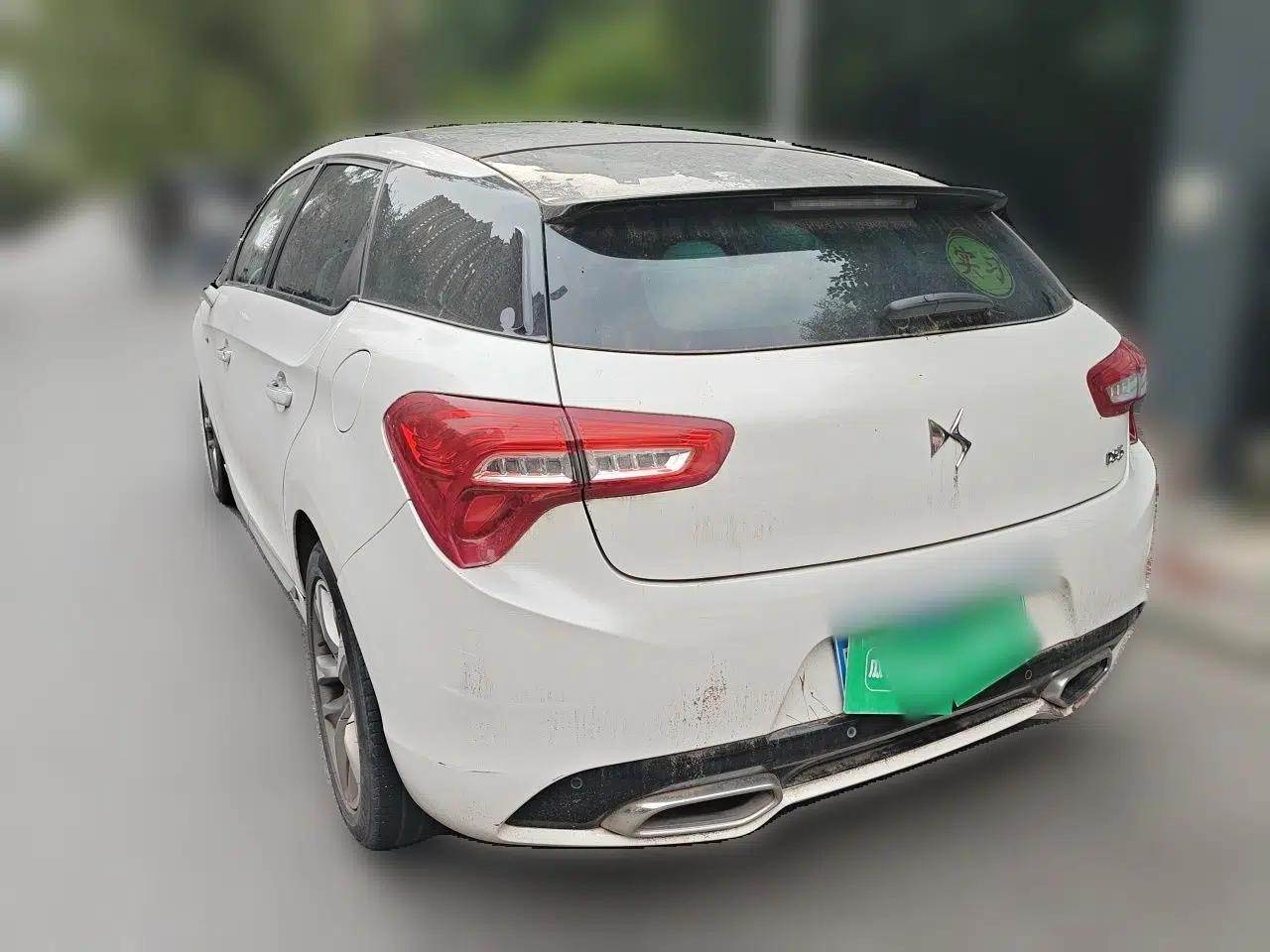 DS 5 2014 1.6T Luxury Edition THP160 — миниатюра 4