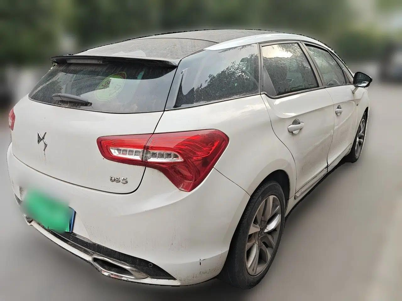 DS 5 2014 1.6T Luxury Edition THP160 — миниатюра 6