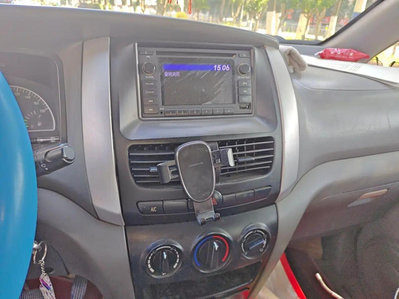 Dongfeng Shuaike 2010 1.6L Manual Utility Version — миниатюра 13