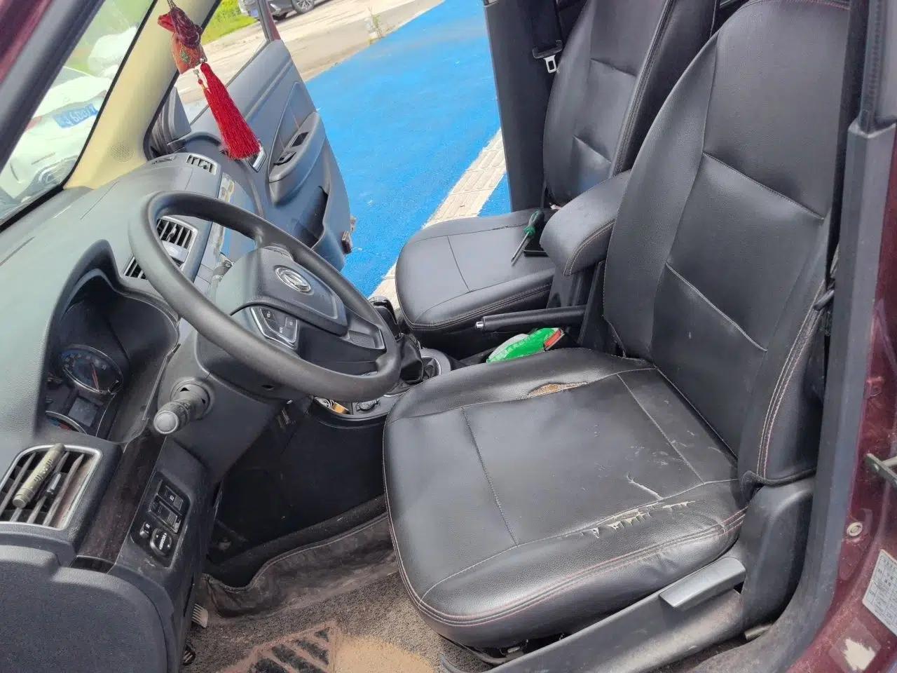 Dongfeng Fengon 370 2016 1.5L Manual Elite Home Edition 7-Seater — миниатюра 15