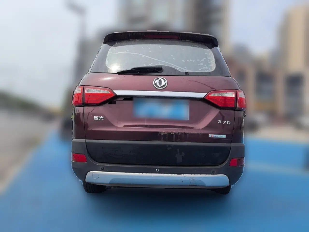 Dongfeng Fengon 370 2016 1.5L Manual Elite Home Edition 7-Seater — миниатюра 5
