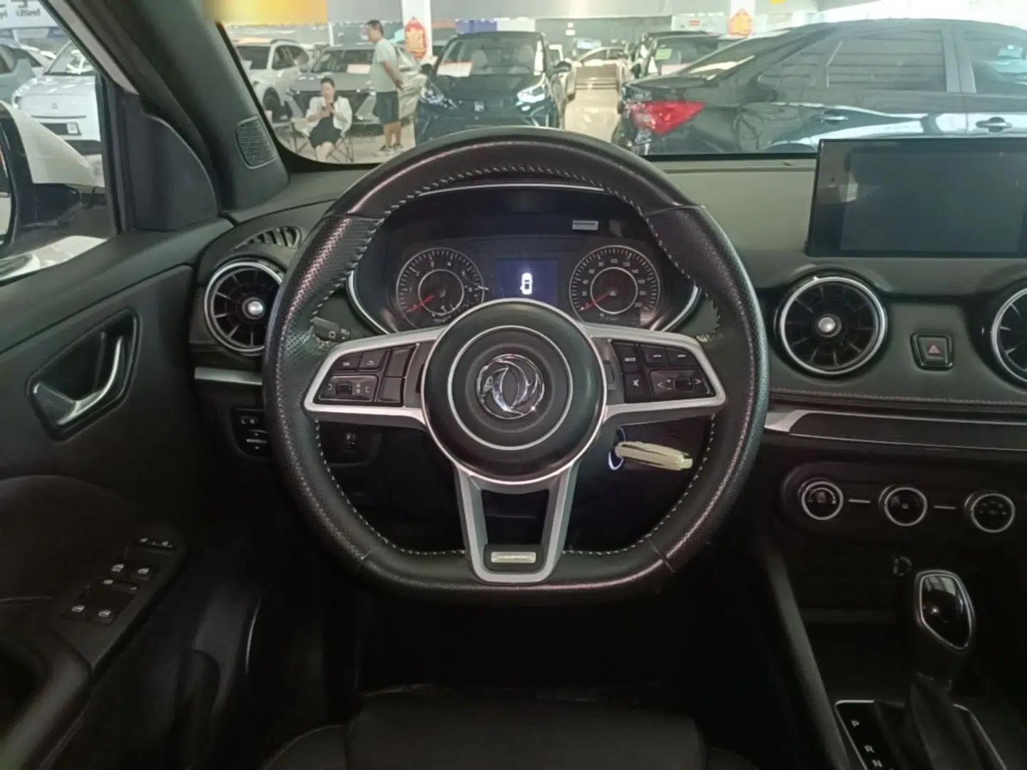 Dongfeng Fengon 500 2022 1.5L CVT Enjoyment Version — миниатюра 13