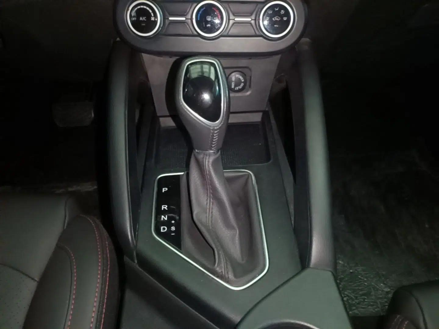 Dongfeng Fengon 500 2022 1.5L CVT Enjoyment Version — миниатюра 16