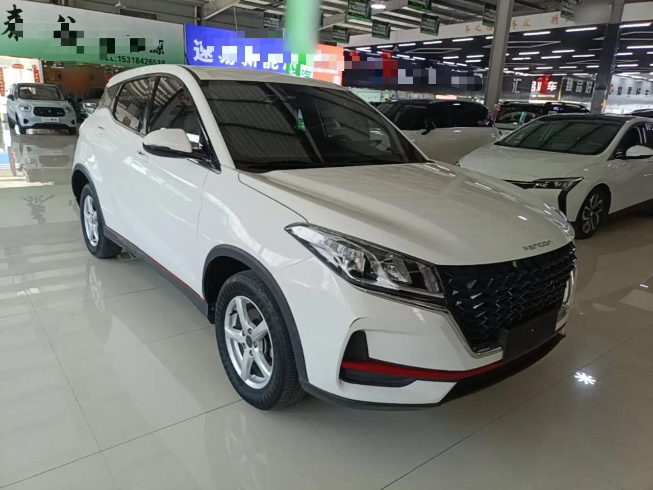Dongfeng Fengon 500 2022 1.5L CVT Enjoyment Version — миниатюра 3