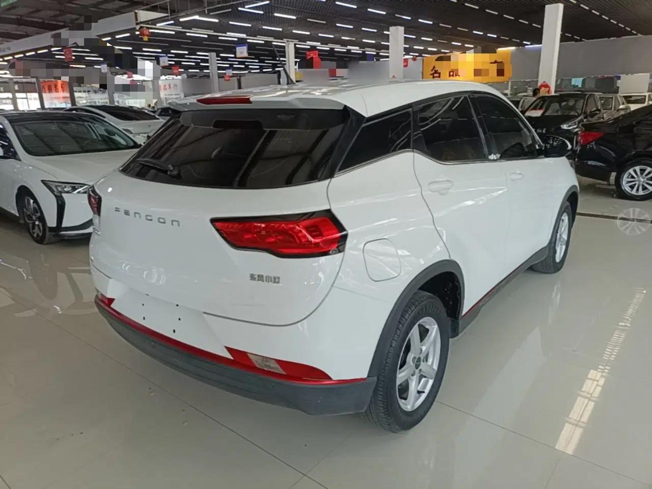 Dongfeng Fengon 500 2022 1.5L CVT Enjoyment Version — миниатюра 6