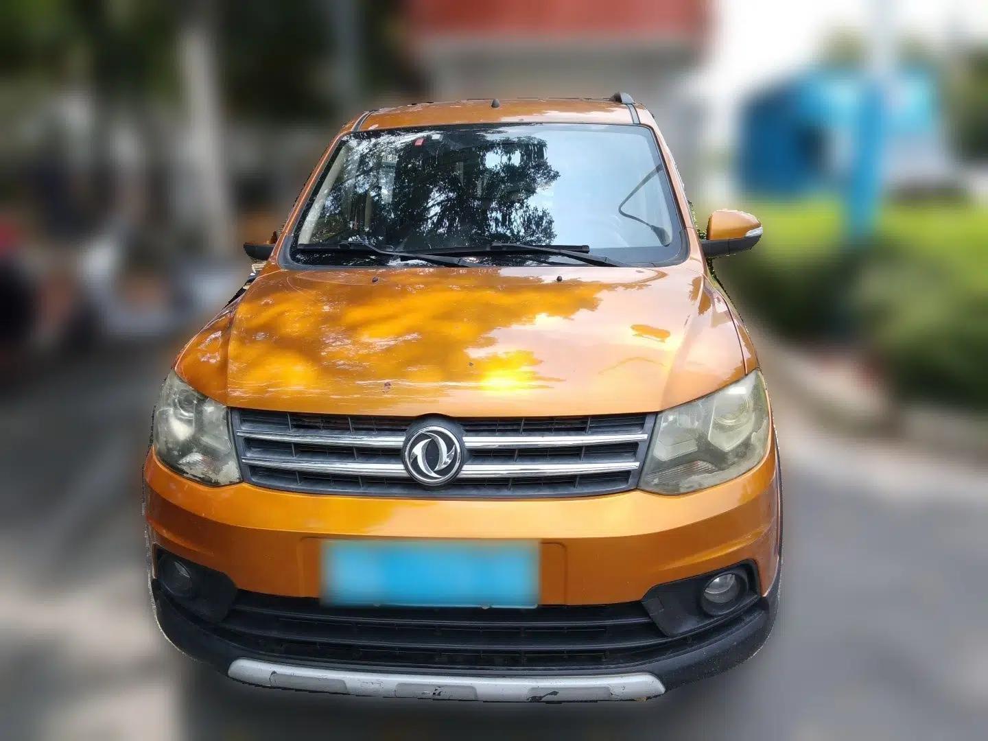 Dongfeng Fengon 360 2015 1.5L Manual Luxury 7-Seater China V Emission Standard — миниатюра 2