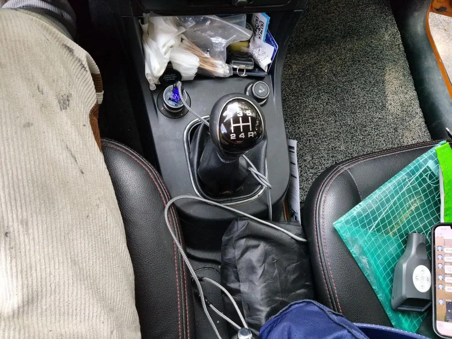 Dongfeng Fengon 360 2015 1.5L Manual Luxury 7-Seater China V Emission Standard — миниатюра 14