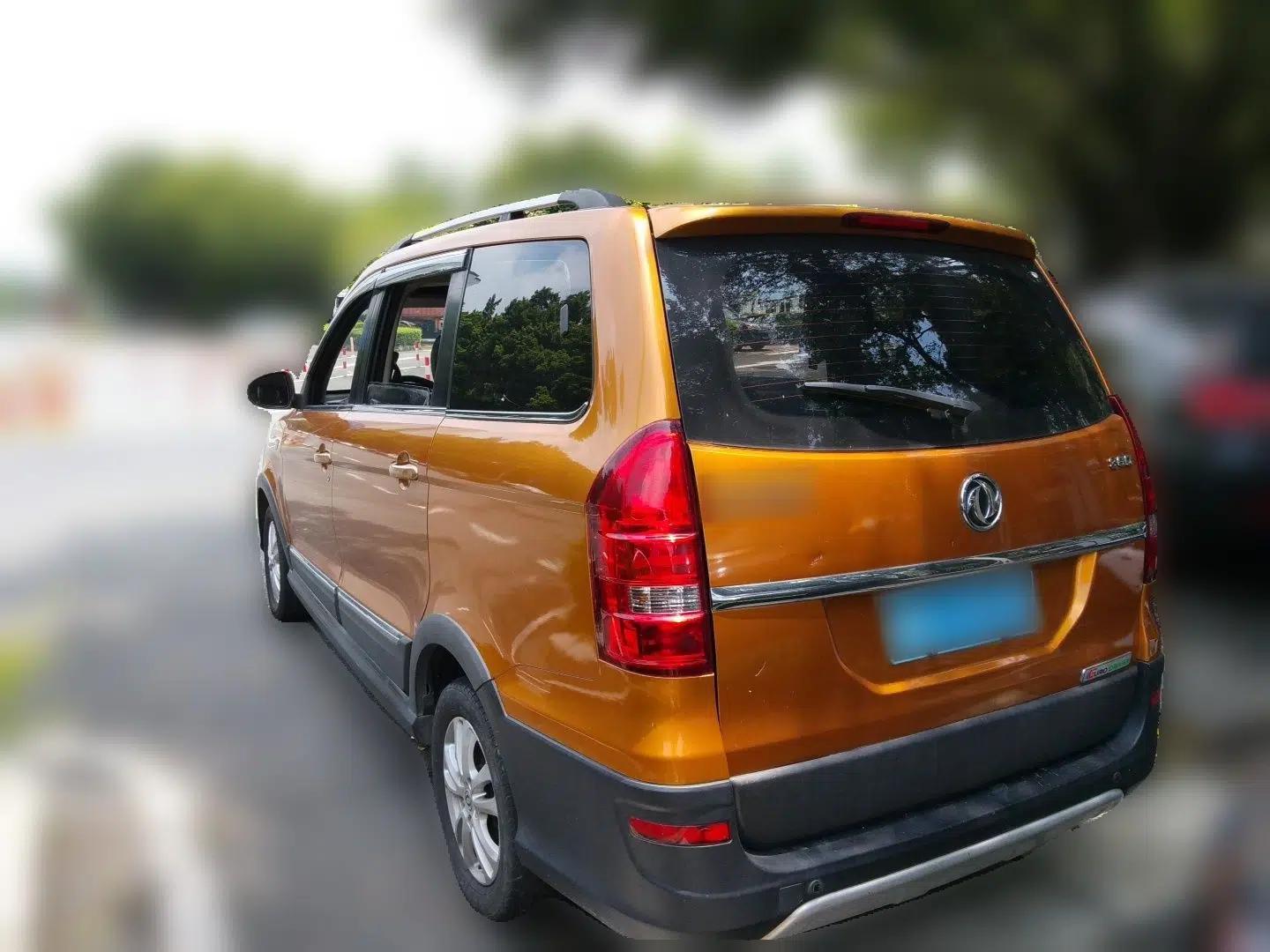 Dongfeng Fengon 360 2015 1.5L Manual Luxury 7-Seater China V Emission Standard — миниатюра 4