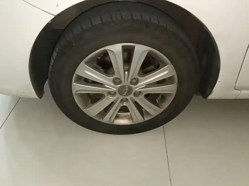 Chery E3 2015 1.5L Manual Smart Edition — миниатюра 23