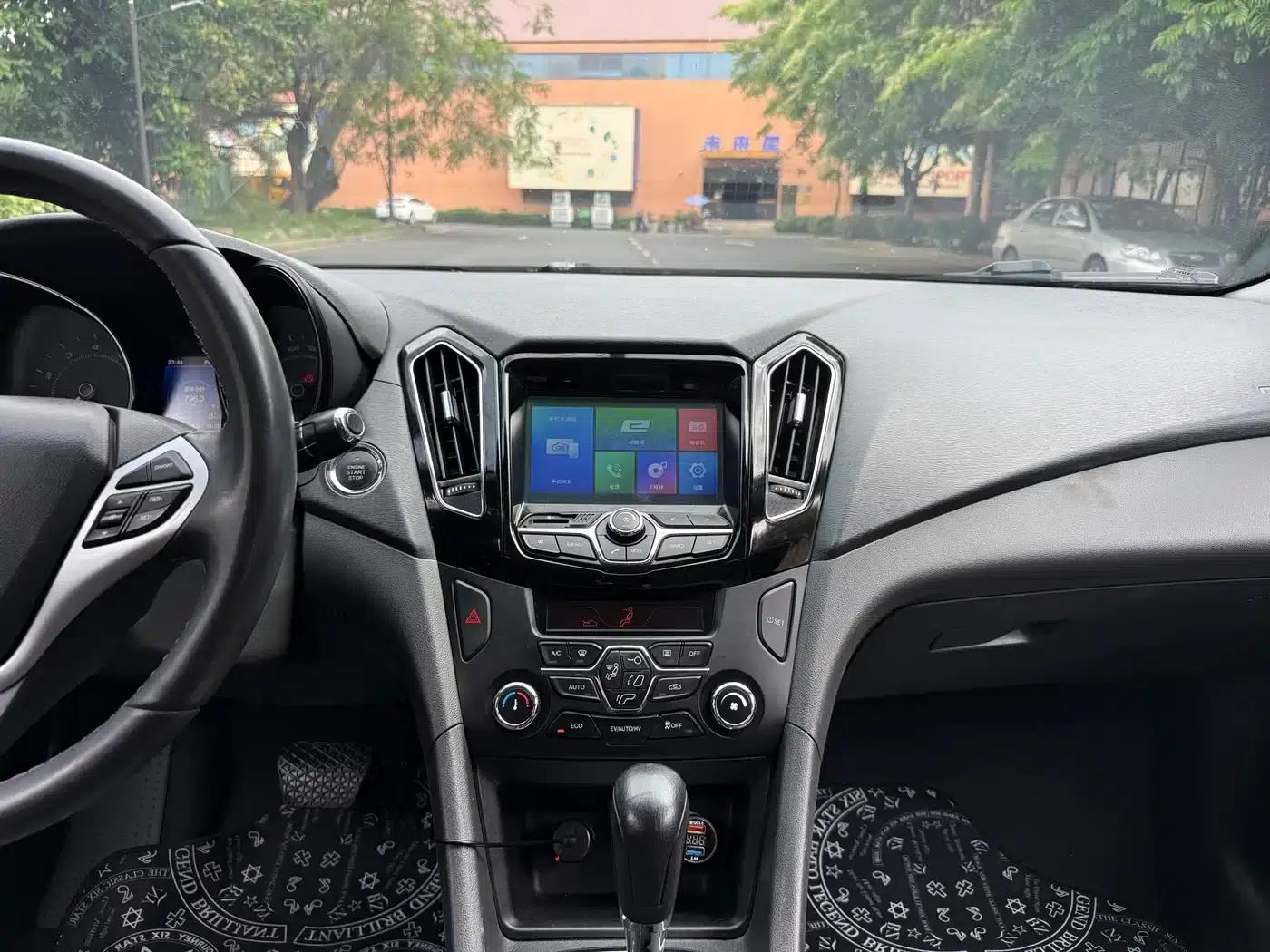 Chery Arrizo 7e 2016 1.6L e-Premium Edition — миниатюра 14