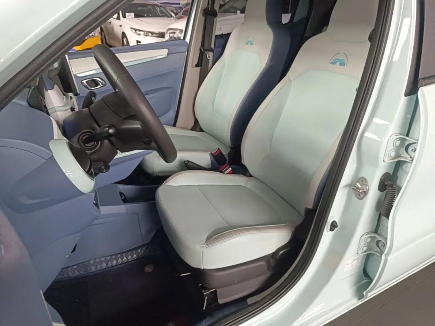 Dongfeng NAMMI BOX 2022 Chasing Wind Edition 331 km Standard Model — миниатюра 17