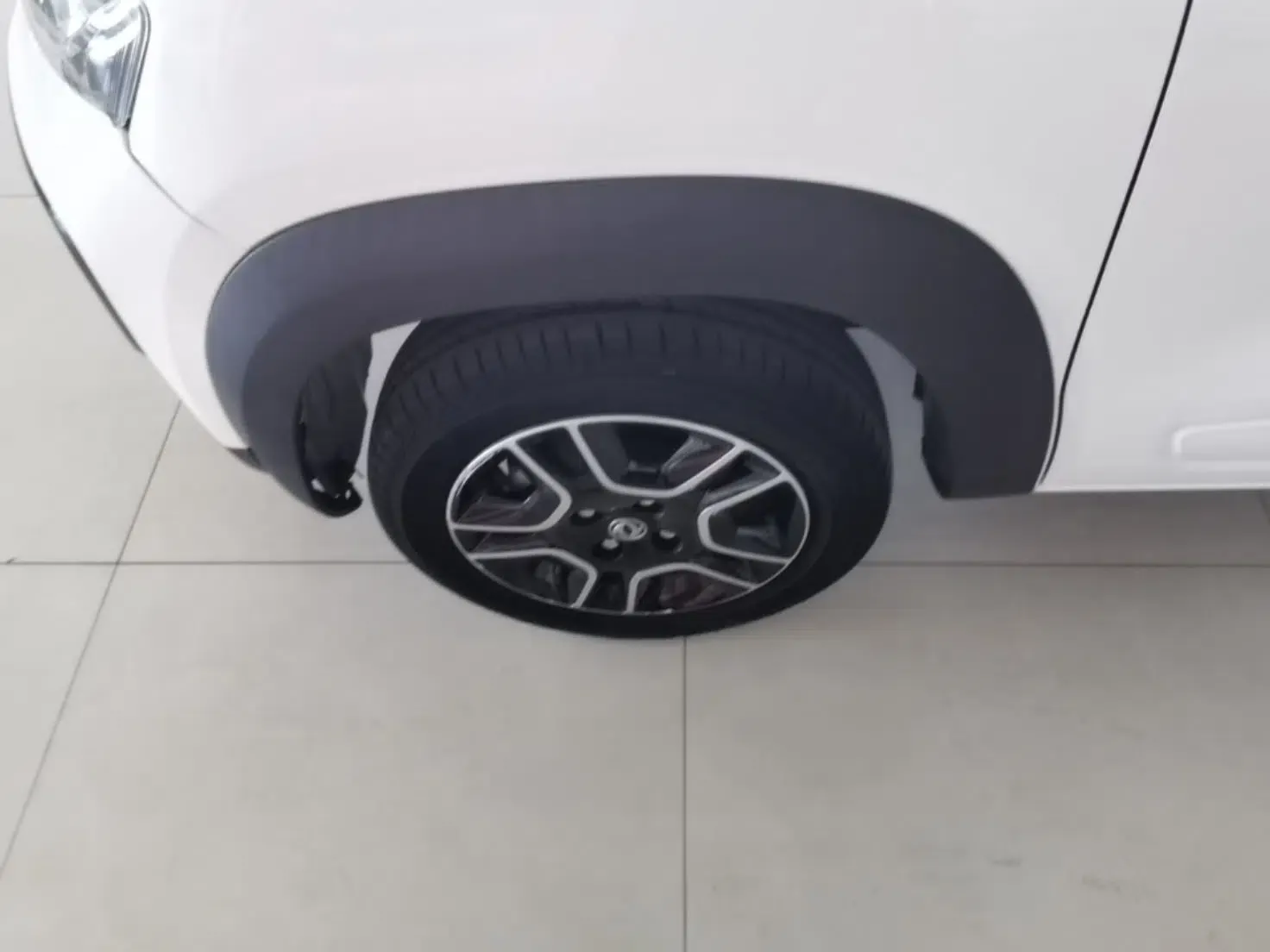 Dongfeng NAMMI BOX 2022 Revised Light Wind Edition 201 km Standard Version — миниатюра 15
