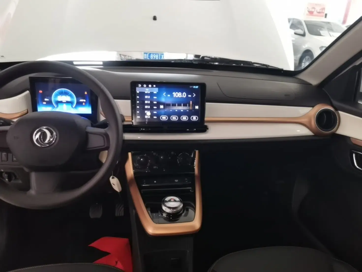 Dongfeng NAMMI BOX 2022 Revised Light Wind Edition 201 km Standard Version — миниатюра 20