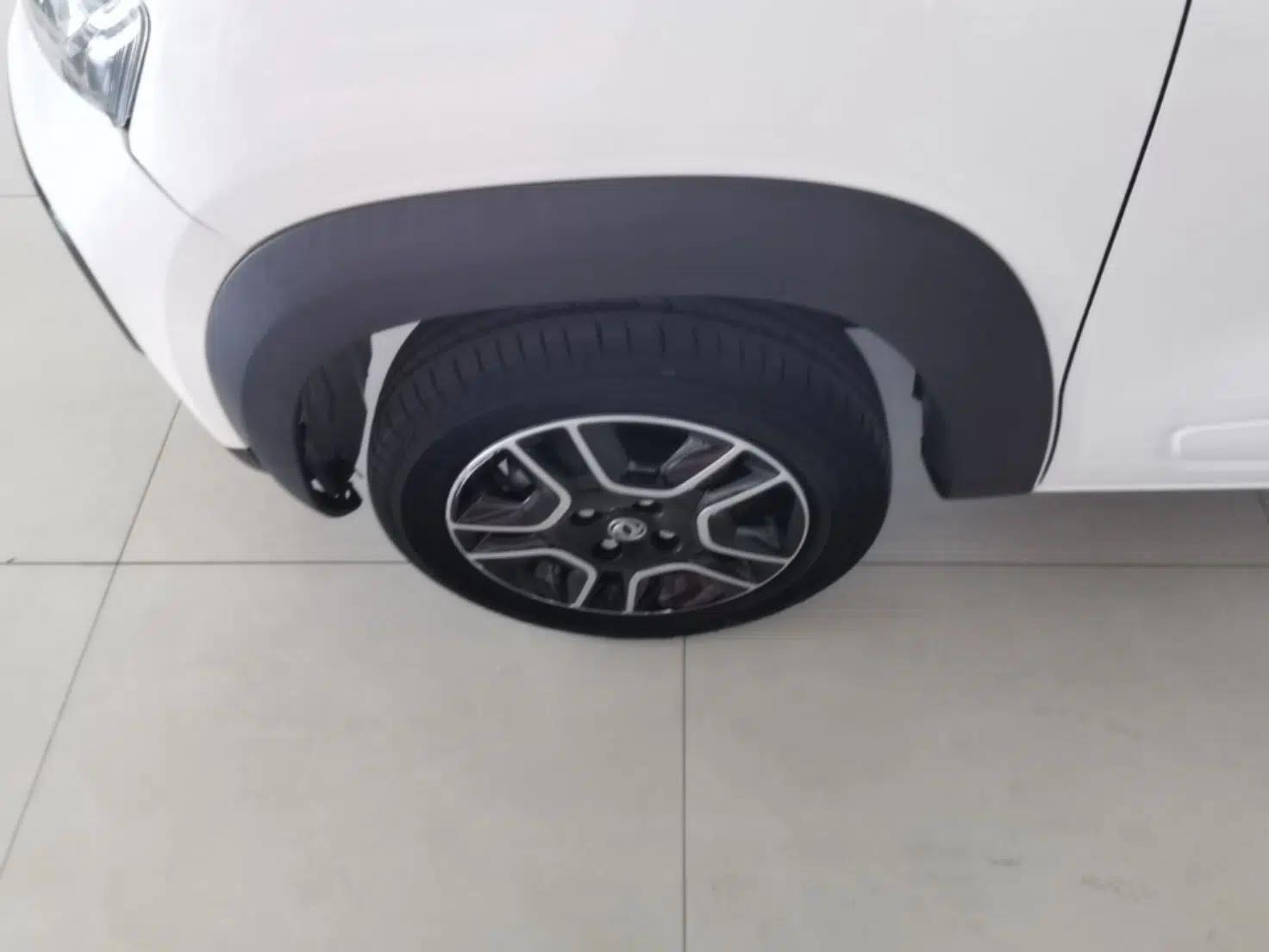 Dongfeng NAMMI BOX 2022 Revised Light Wind Edition 201 km Standard Version — миниатюра 10