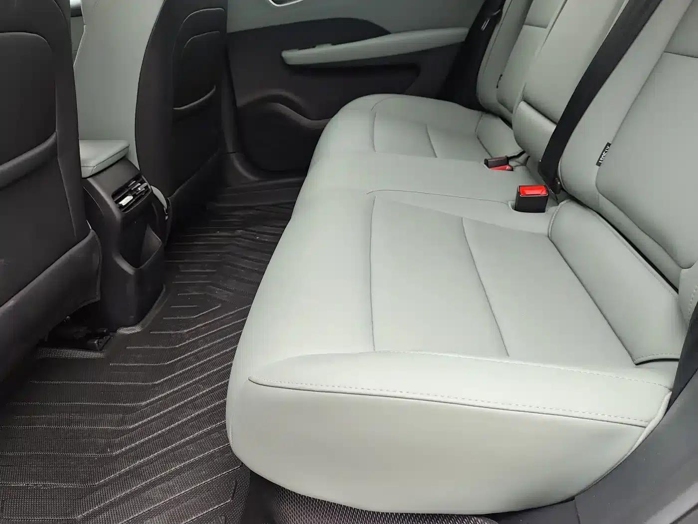 Roewe D6 2025 450km Premium Edition — миниатюра 11