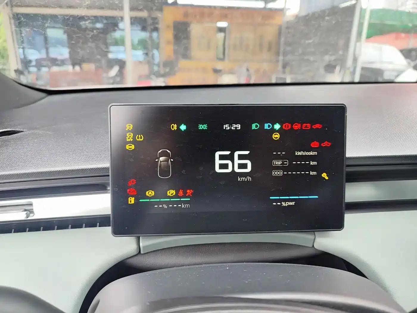Roewe D6 2025 450km Premium Edition — миниатюра 6