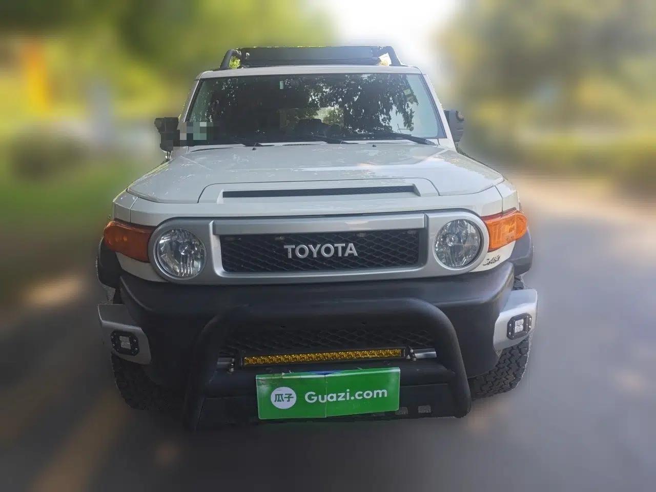 Toyota FJ Cruiser — миниатюра 2