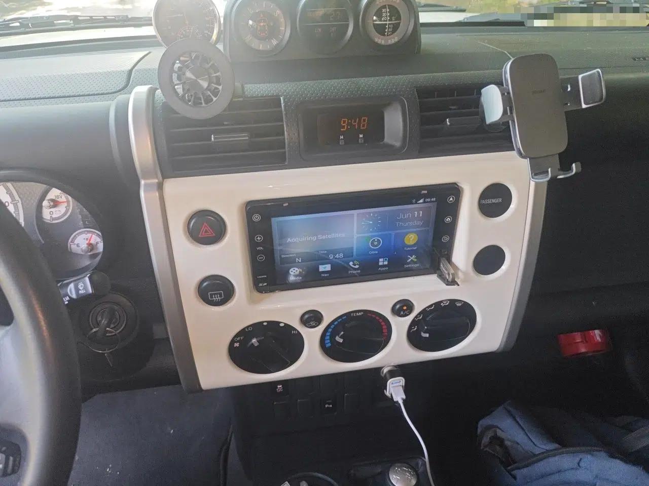 Toyota FJ Cruiser — миниатюра 13