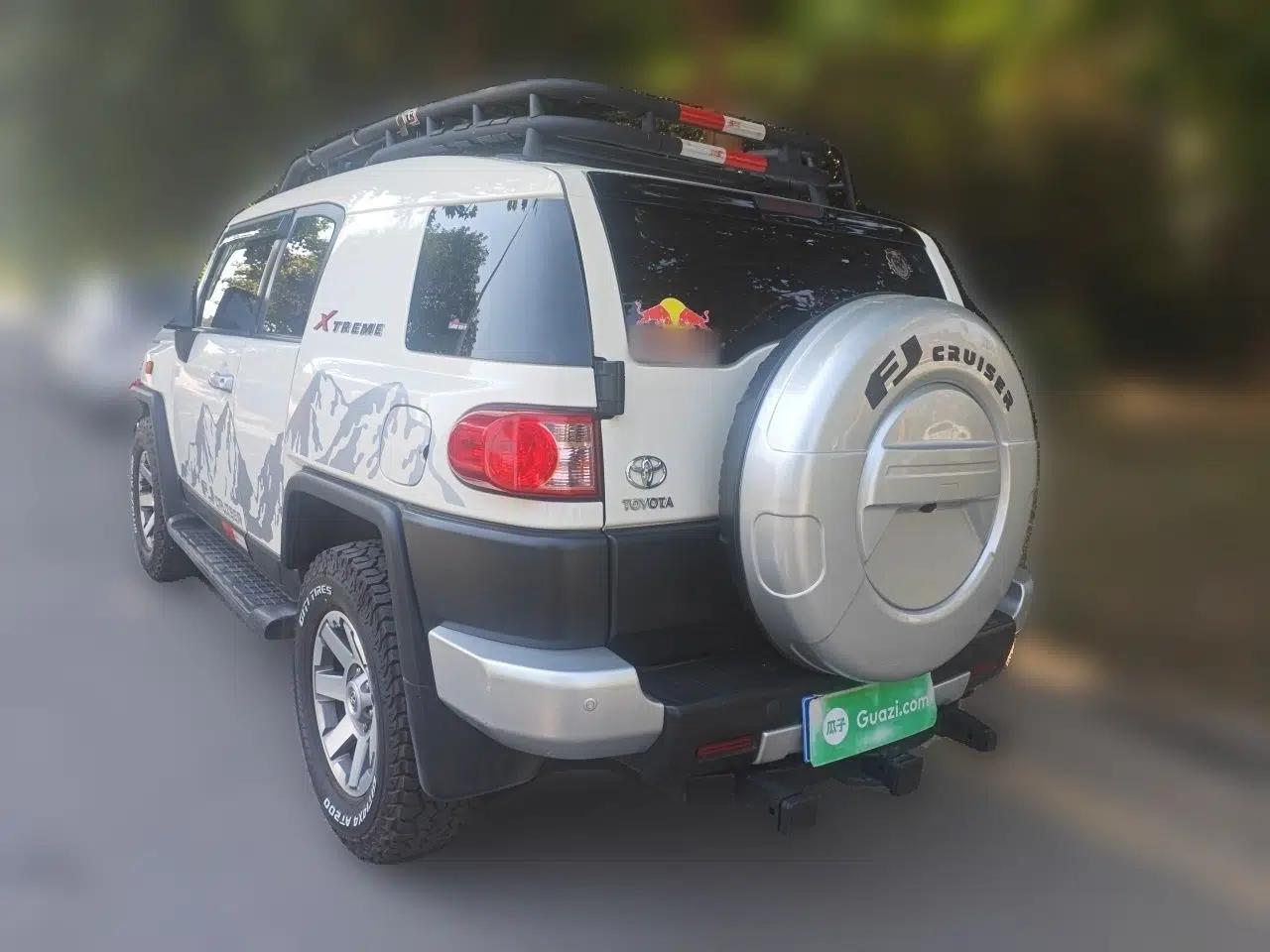 Toyota FJ Cruiser — миниатюра 4
