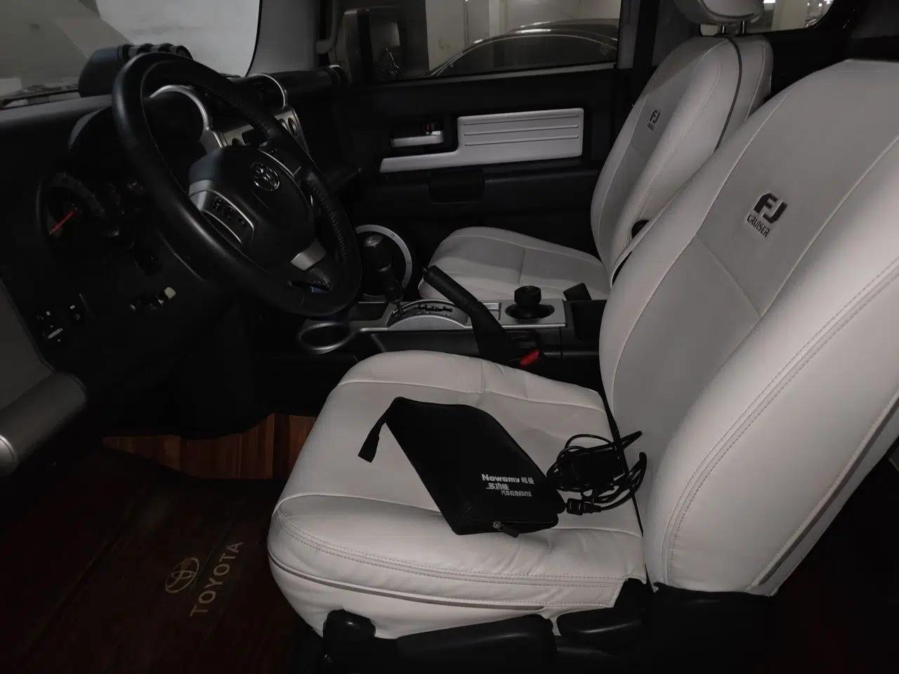 Toyota FJ Cruiser — миниатюра 15