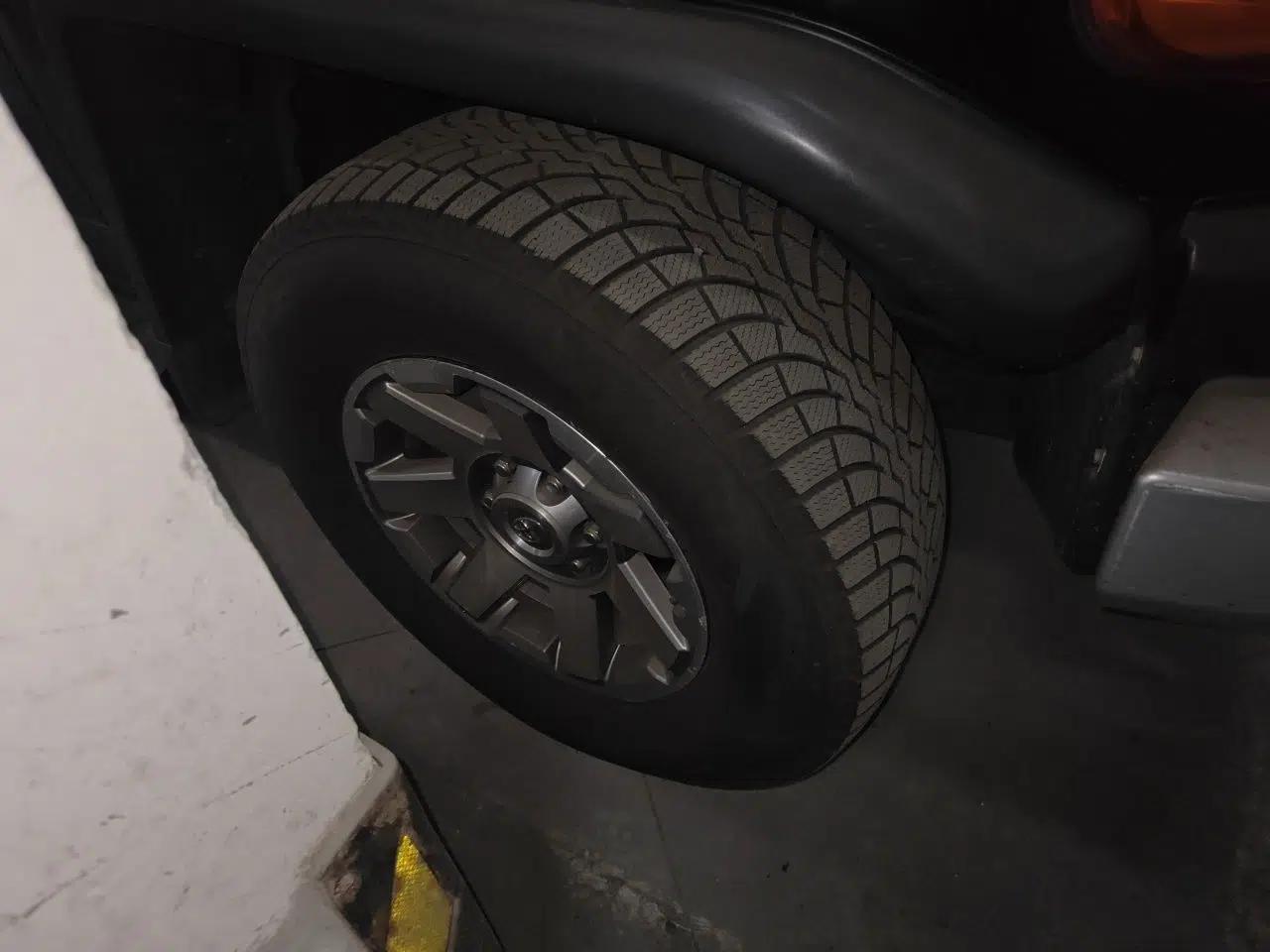 Toyota FJ Cruiser — миниатюра 8