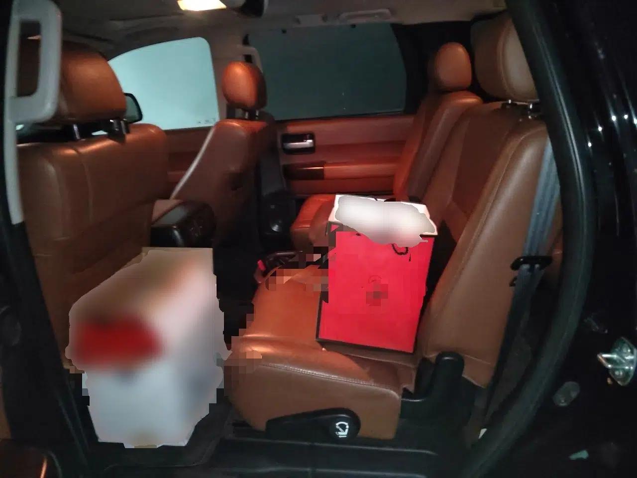 Toyota Sequoia 2010 5.7 Platinum Edition — миниатюра 17