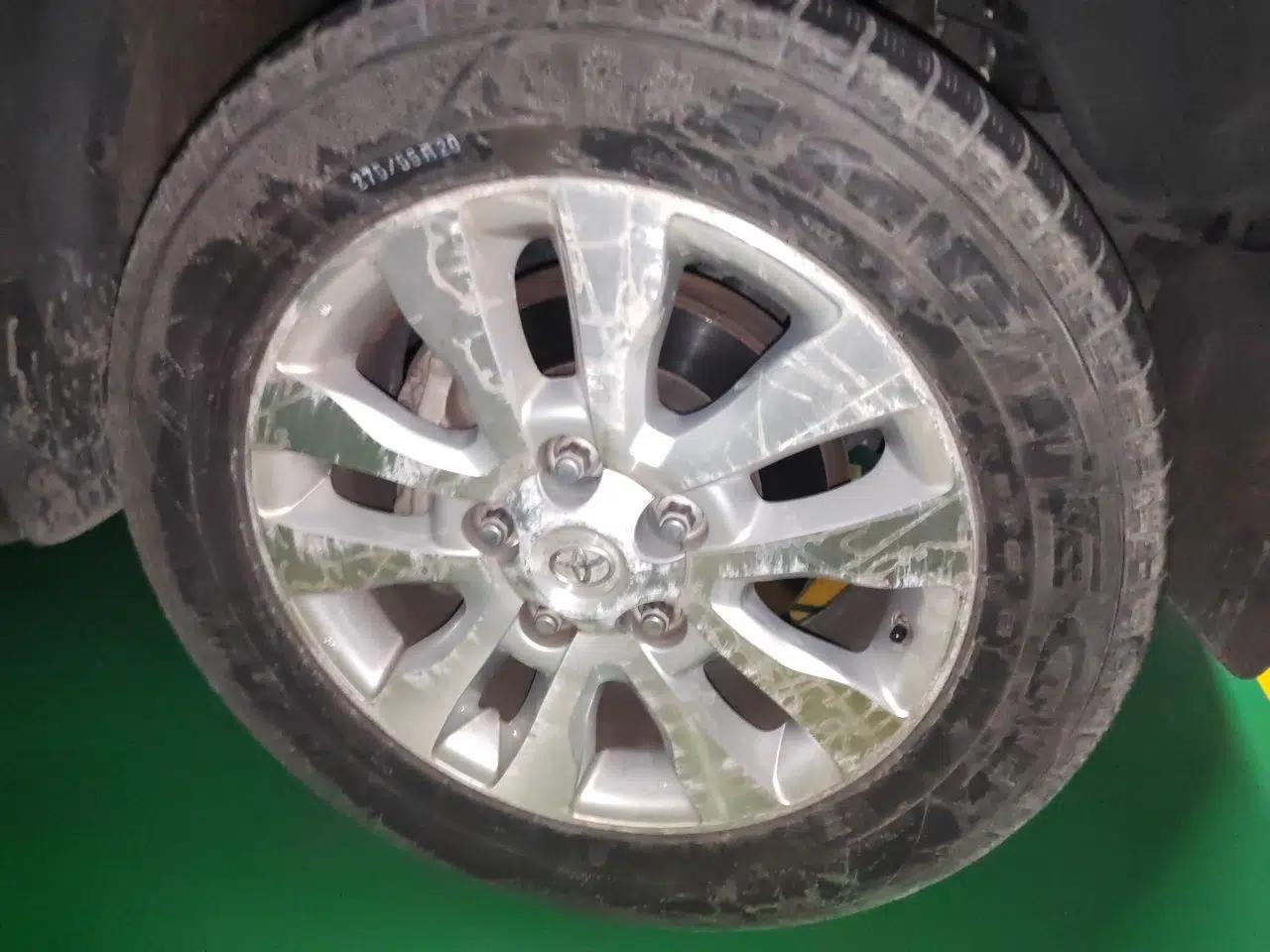 Toyota Sequoia 2010 5.7 Platinum Edition — миниатюра 8