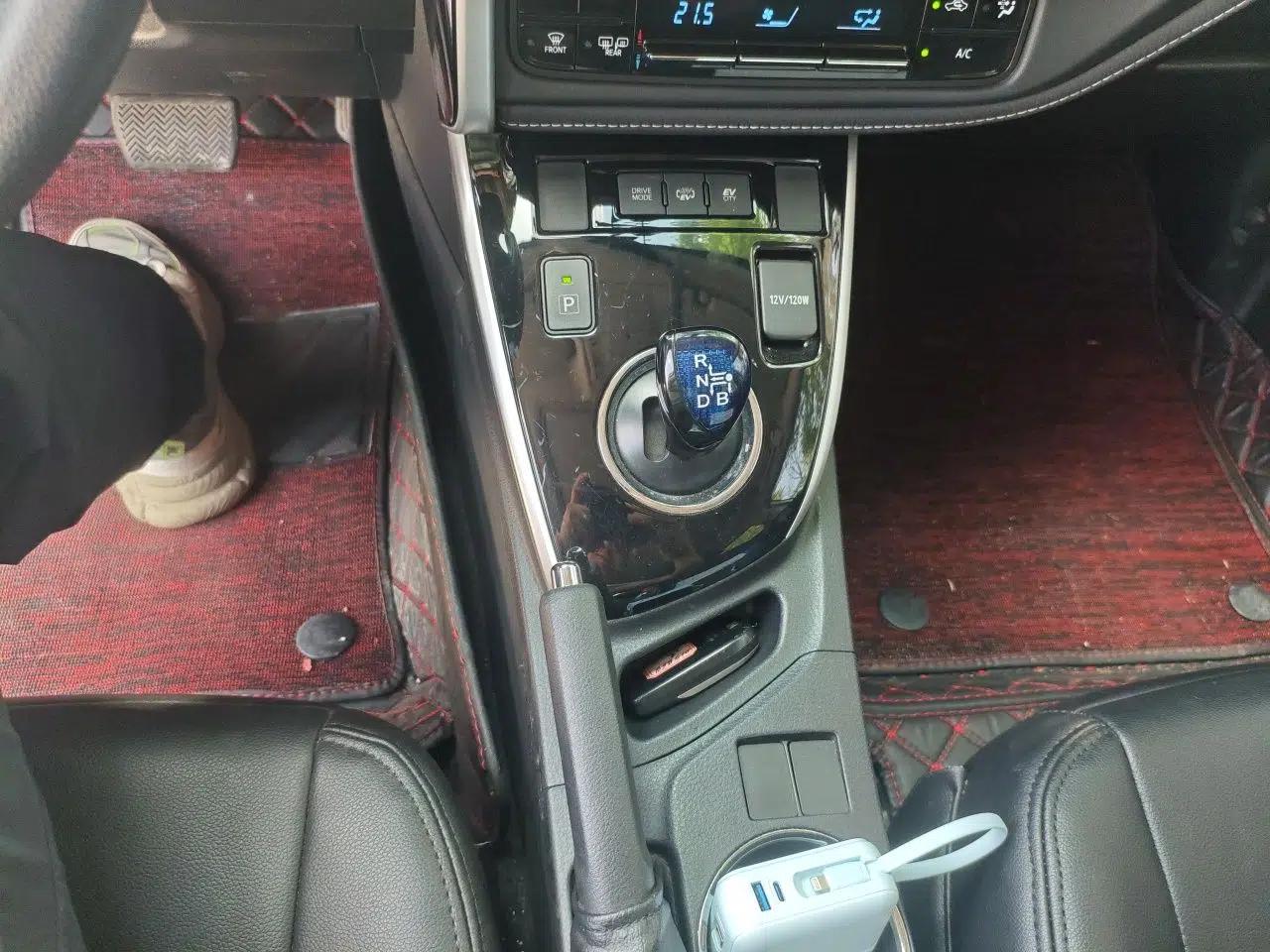 Toyota Corolla Hybrid E+ 2019 1.8L E-CVT Leading Edition — миниатюра 14