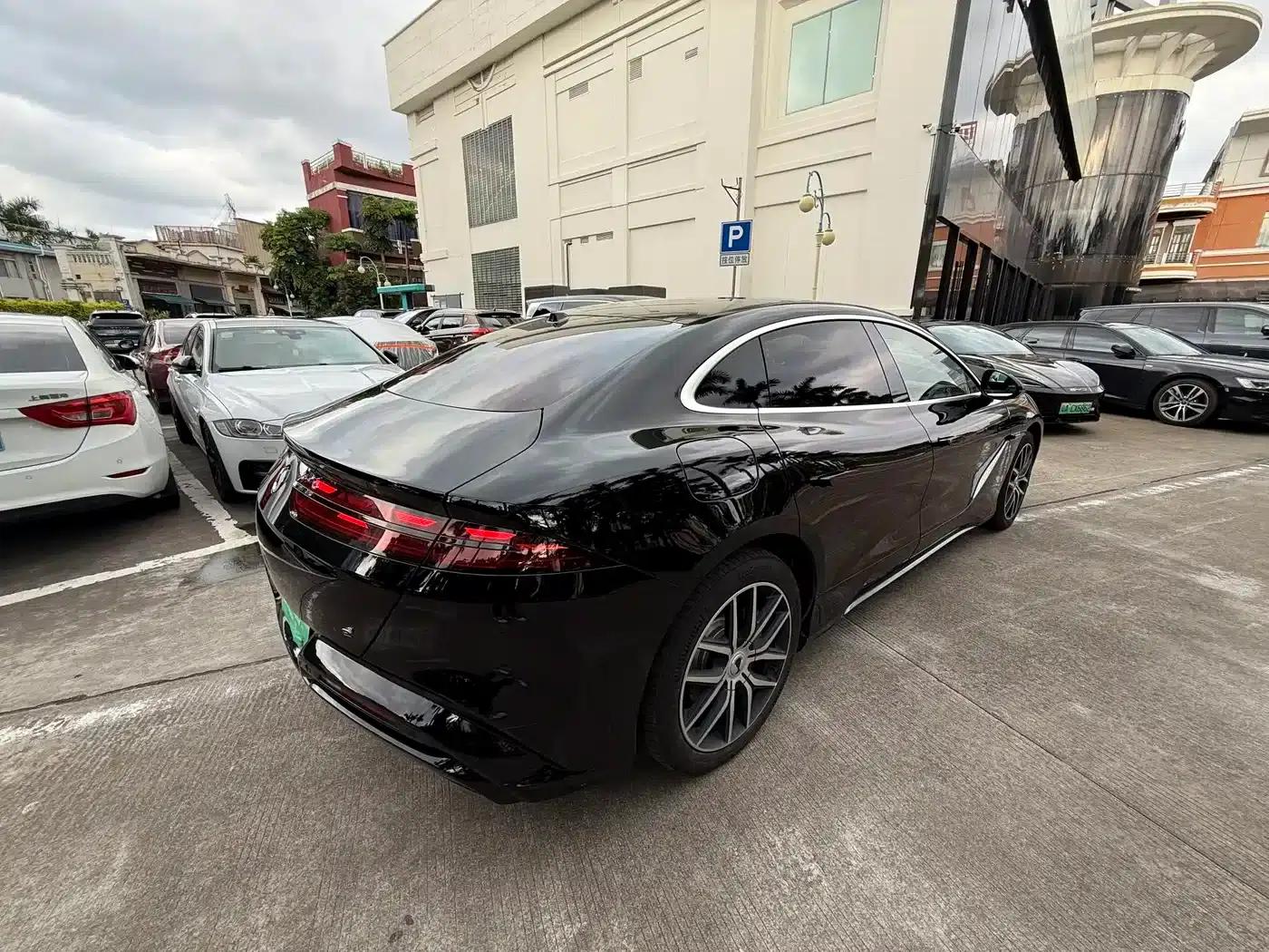 Denza Z9 2024 Model 1100km AWD Max Edition — миниатюра 10