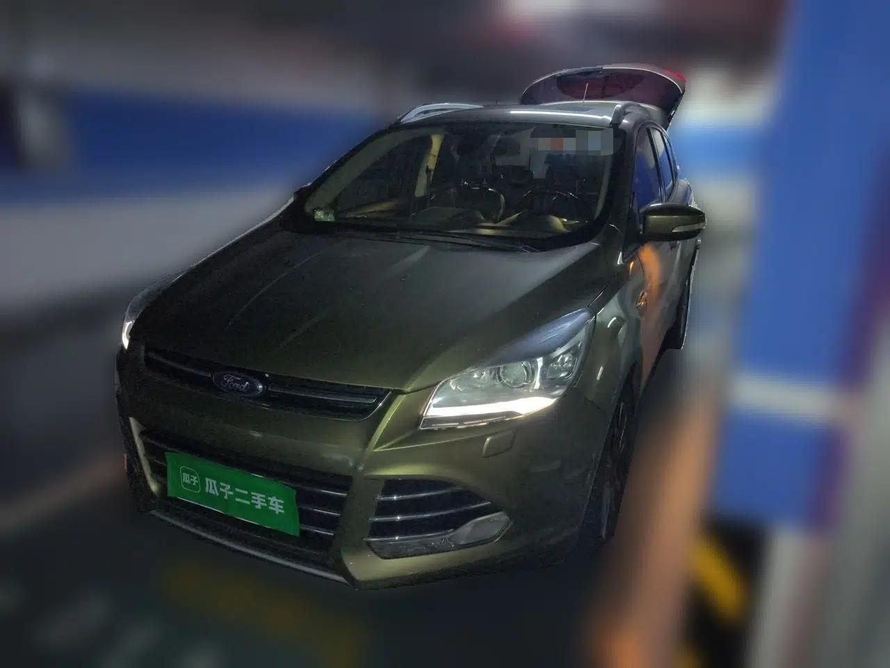 Ford Kuga 2015 2.0L GTDi Four-Wheel-Drive Sport Model — миниатюра 1
