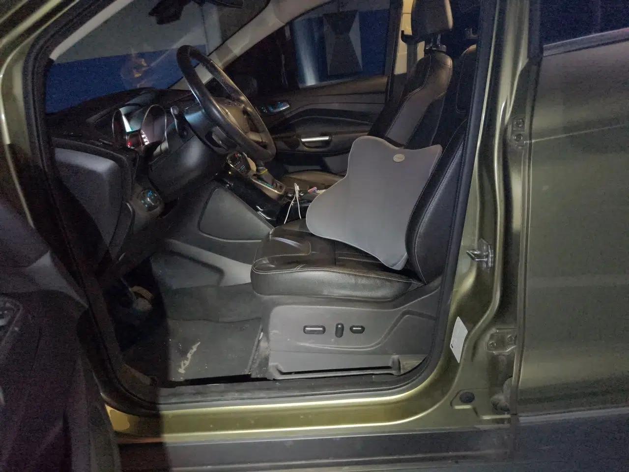 Ford Kuga 2015 2.0L GTDi Four-Wheel-Drive Sport Model — миниатюра 15