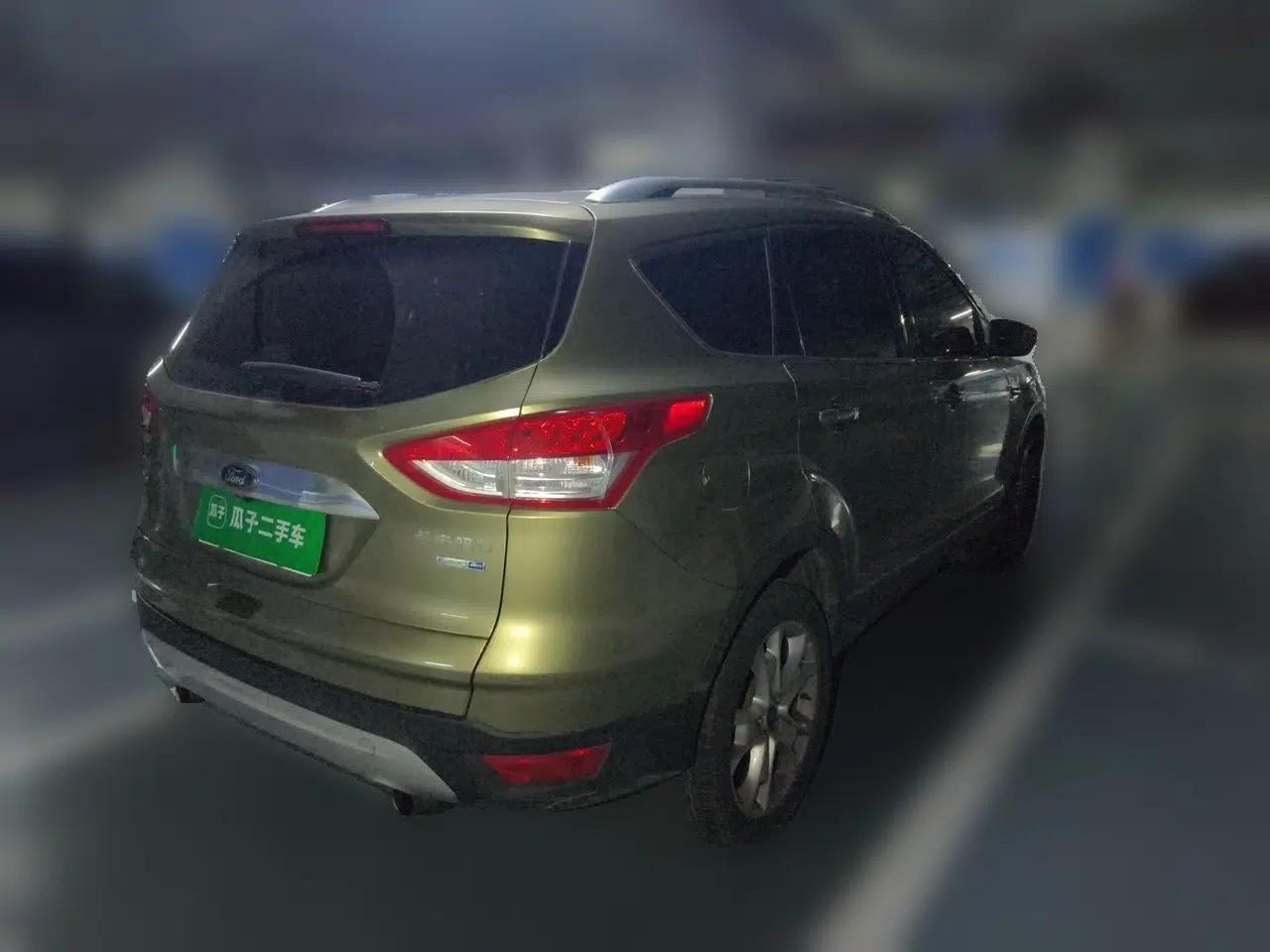 Ford Kuga 2015 2.0L GTDi Four-Wheel-Drive Sport Model — миниатюра 6